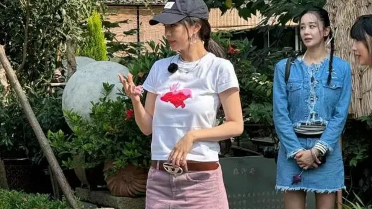 偶遇李菲儿海陆录节目，生图曝光引争议，李菲儿大腿粗壮胖20斤