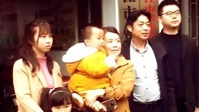 |财富成负担？田静姐妹调侃儿子给父母买房是做梦，老杜只住老破小