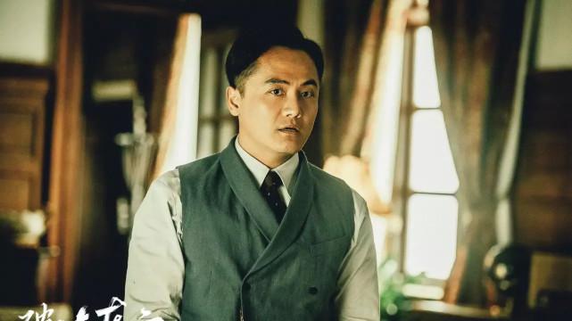 冯绍峰|冯绍峰和刘涛等演员出现在《破晓东方》后，打动人心，棒极了