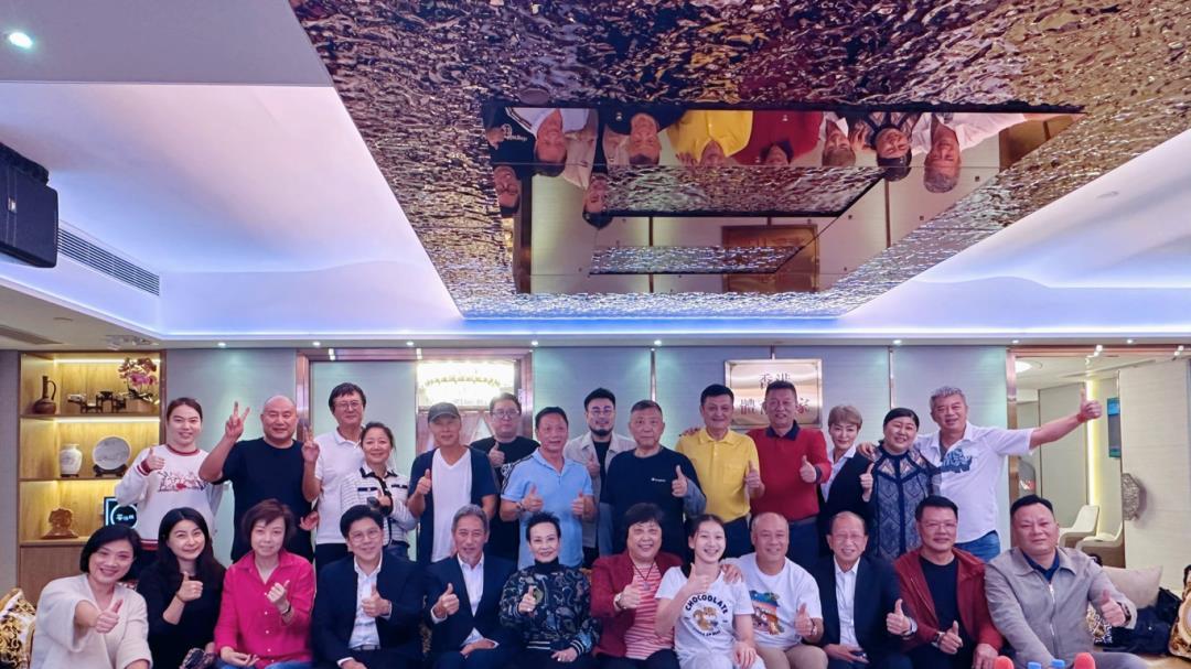 李宁|什么高端聚会，郭晶晶都不配坐C位？