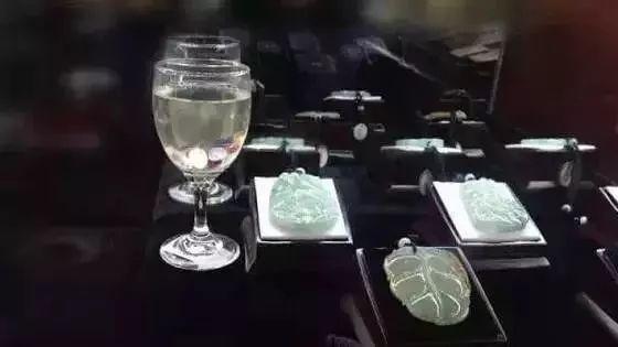 翡翠|很多人知道翡翠不戴要水养，但用什么水？