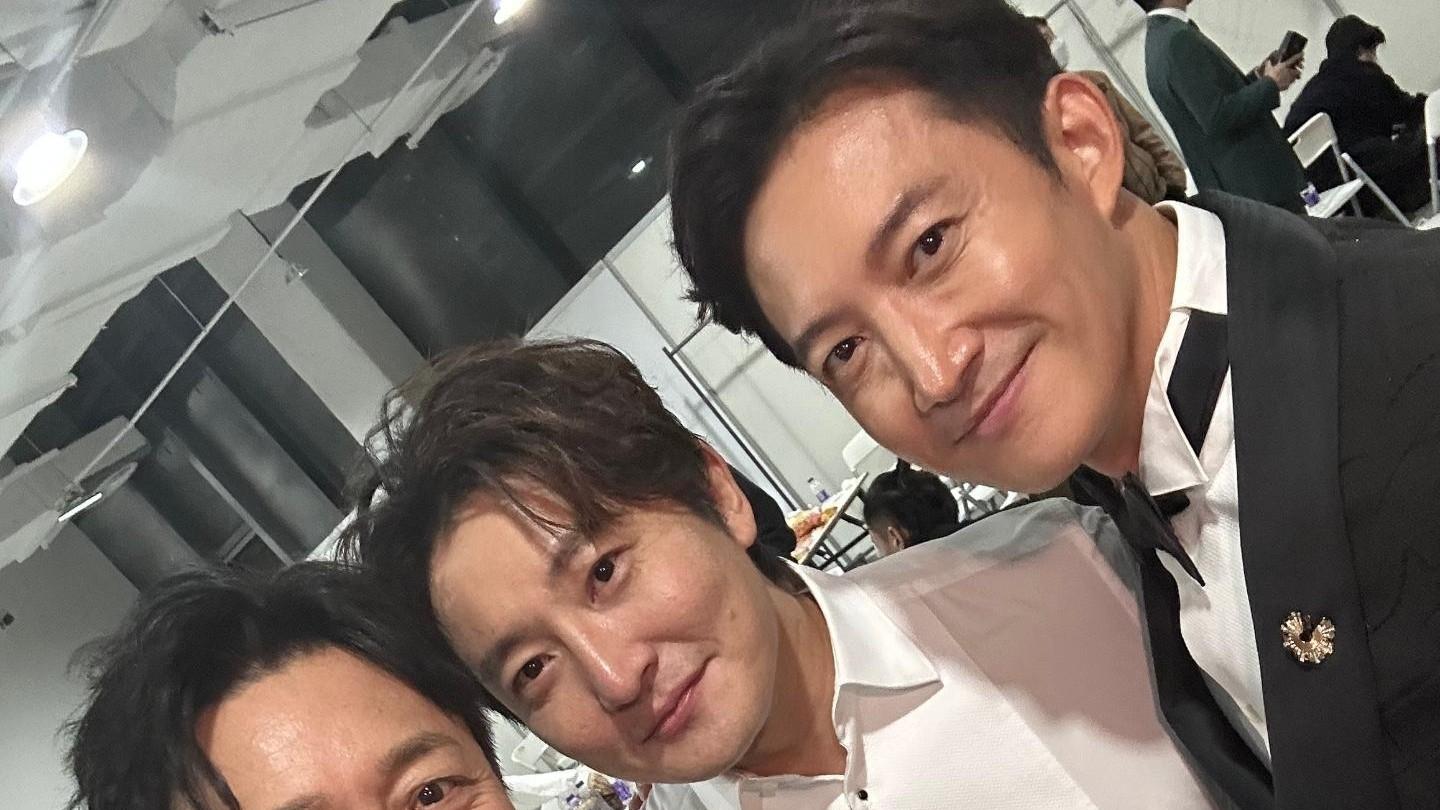 男神|狗仔再曝猛料：“叔圈男神”跪舔大佬，私生活混乱专找外国女人！