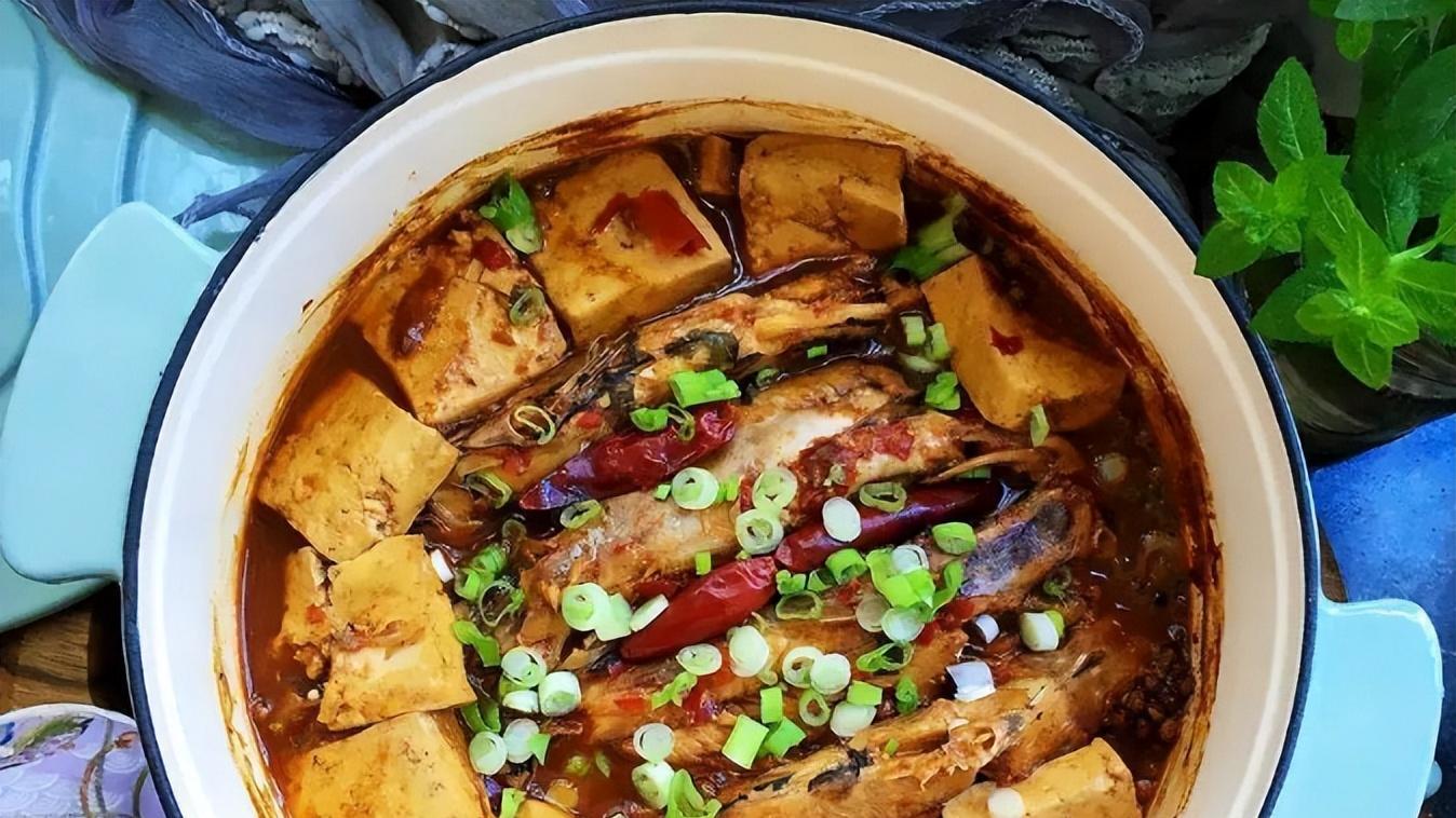 豆腐|天气转冷了，4道热乎乎的炖菜吃起来，驱寒又暖胃，越冷越要吃