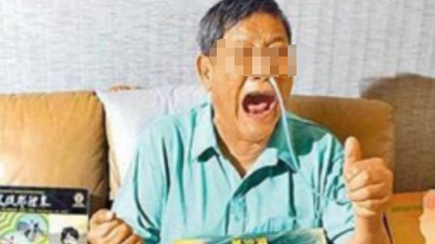 春晚|春晚一夜成名，意外坠楼成“智障”，被妻女抛弃，情人照顾他21年