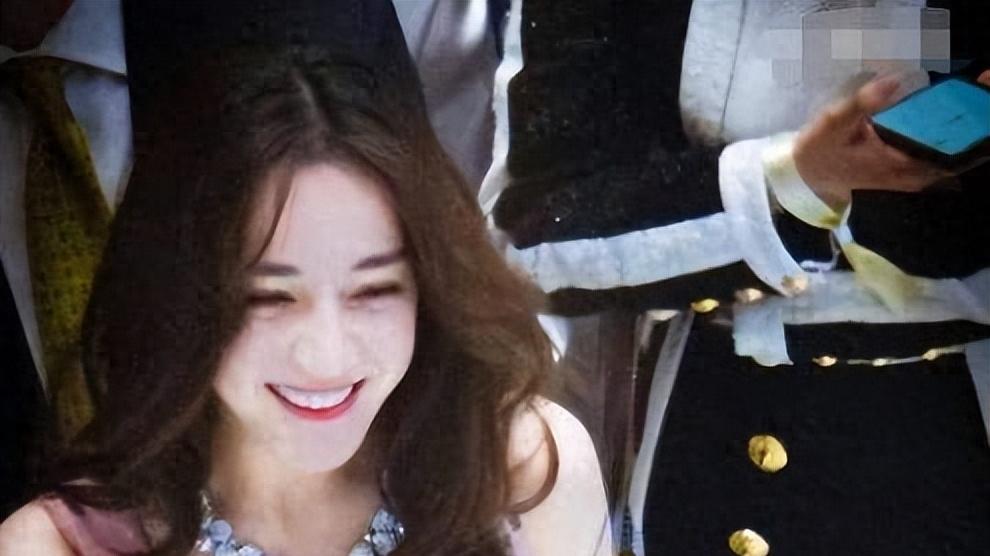 亲日辱华？这一次31岁的迪丽热巴，以这样的方式“塌房”了！