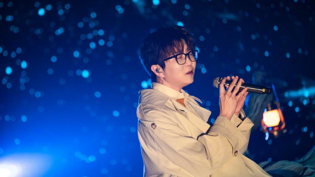 张艺兴|毛不易属于正经歌手，而张艺兴，属于敬业但天赋有限的音乐制作人