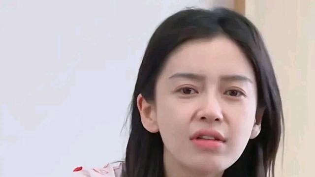 明星素颜|《奔跑吧》全员素颜出镜，周深软萌，白鹿清秀，杨颖皮肤依旧水嫩