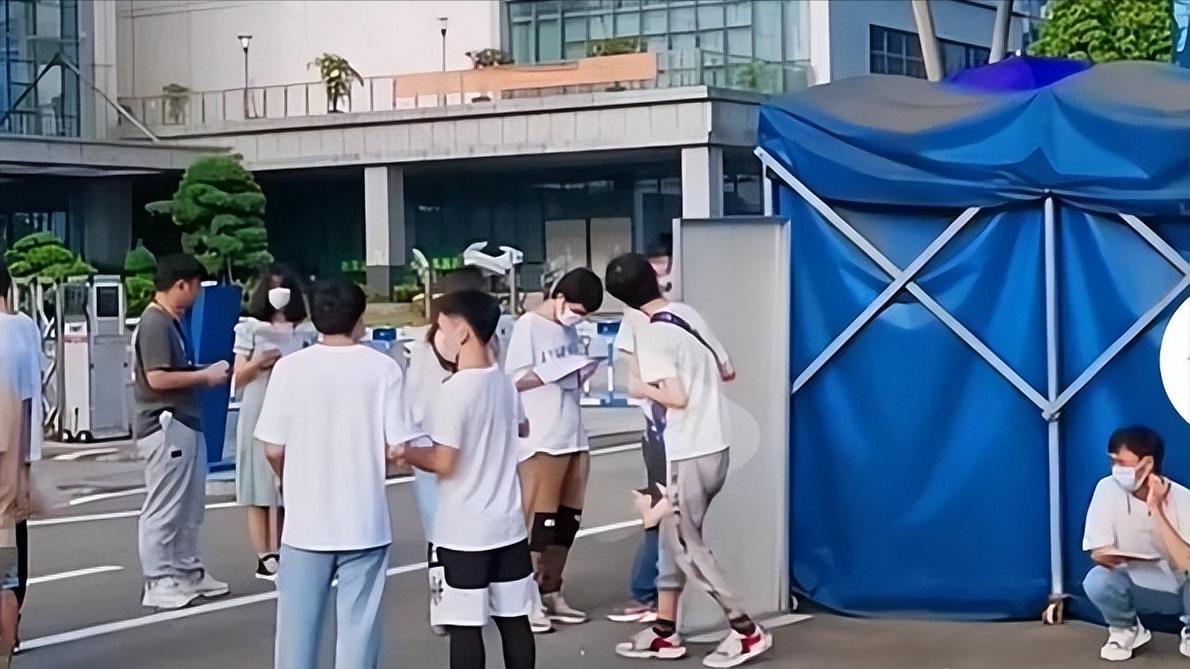 招聘|江苏一工厂招聘员工，提前通知37岁以上人员离开：职场要有危机感