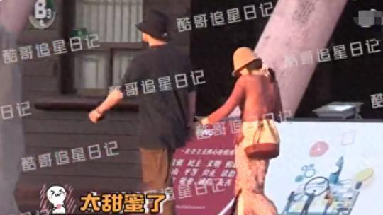 脚踏两只船？33岁男星刚红就塌房！深夜牵手小3岁女星回家过夜