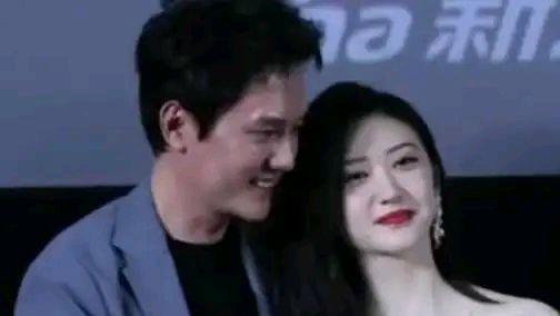 冯绍峰景甜官宣，赵丽颖点赞，男方甘愿当小跟班