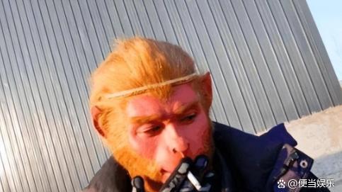 演员片场休息都在干啥？第一张我忍住了，看到杨紫这张让人笑一天