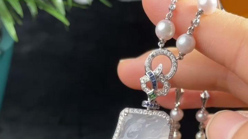 翡翠|给大家看这一个翡翠小龙女，可是不合凡响