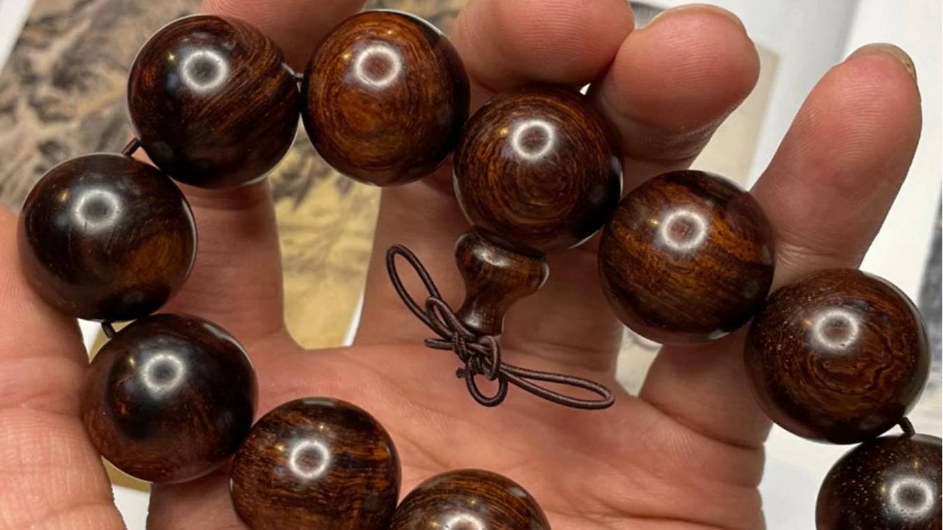 博物馆|哪种海黄手串，品质高，性价比高？