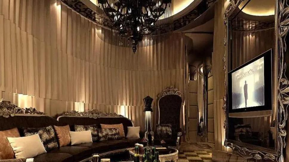 富婆|上海“白马会所”，富婆豪掷百万为“头牌”庆生，后来怎样了？