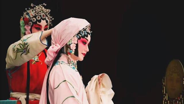 越剧|在越剧电影中，女性视角到男性视角的转变，以及对女性立场的建构