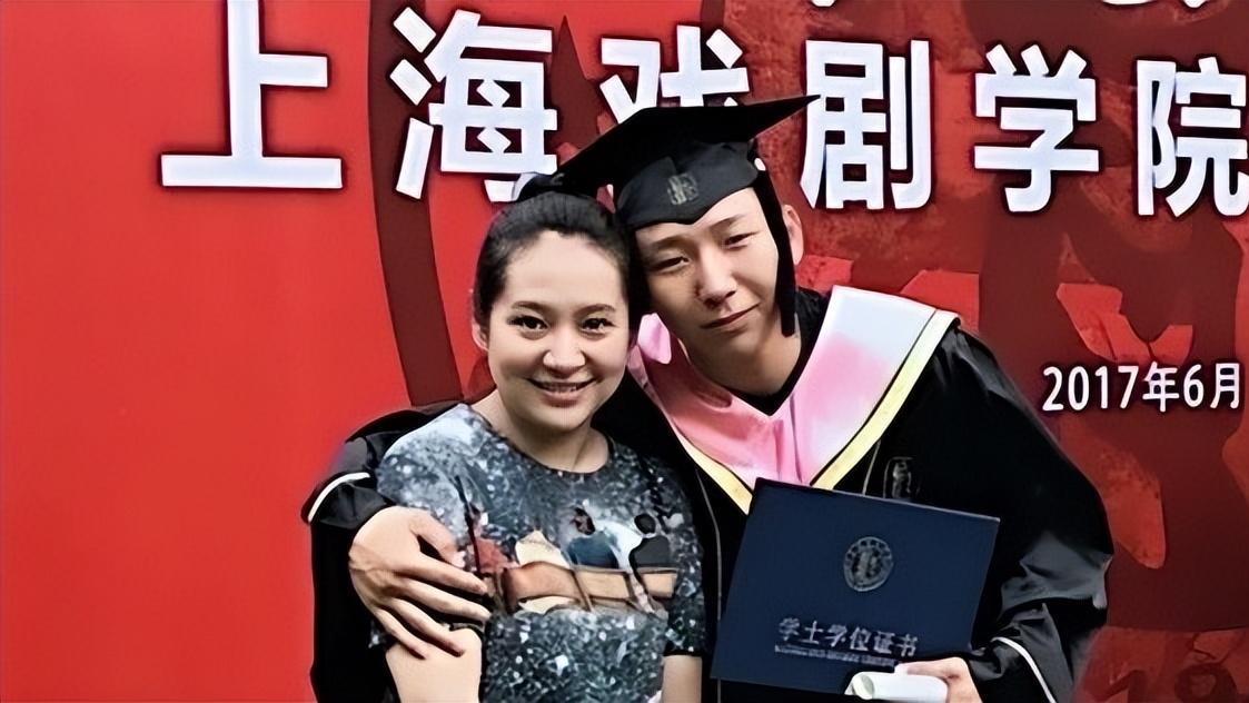 阿如那|阿如那：颜值限制了戏路，几乎演不了好人，只能用作品证明自己