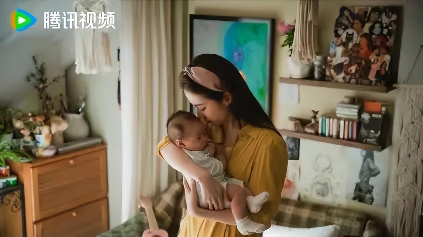 刘亦菲新剧官宣，疑似碰瓷杨紫，三男追一女不要太相似