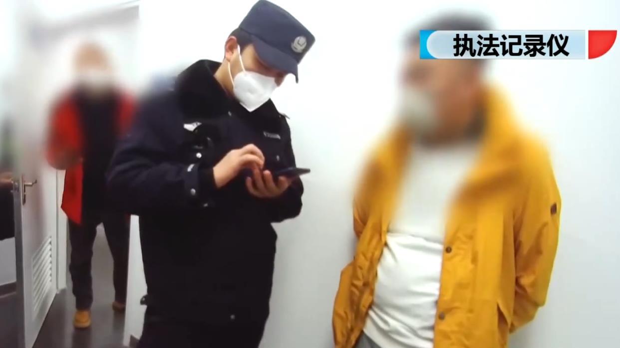 连续两天在北京“网红”超市白拿！民警瓮中捉鳖，刑拘贪心男子