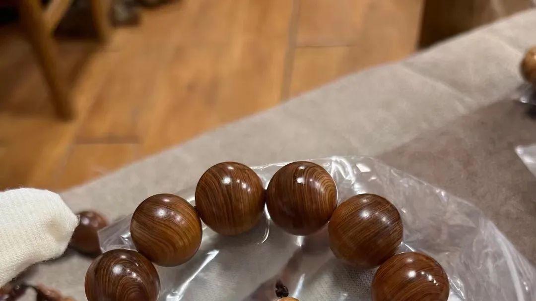 梅花|崖柏手串应该选择什么样的呢？