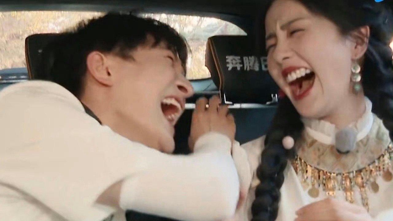 奔跑吧兄弟|奔跑吧开录不久便热搜不断，周深白鹿“脑残兄妹”登热搜