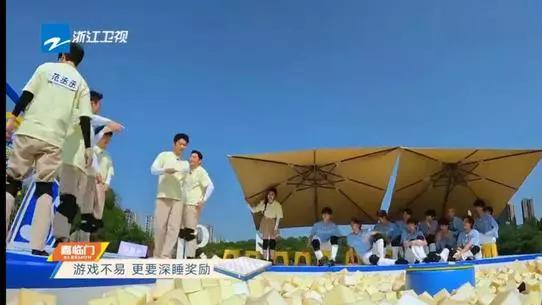 白鹿|白鹿表现不敬业再次被骂：怕晒就回去拍戏，参加什么真人秀