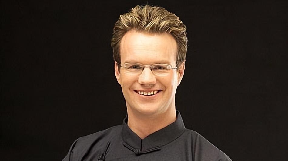 被冯巩一句话点醒了，离开中国后，相声演员大山，如今怎么样了