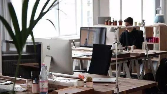 |职场上，为什么有些人会被孤立？