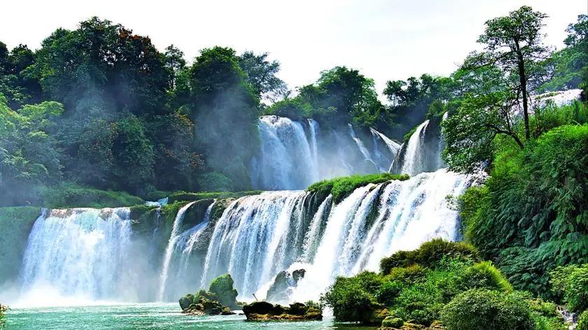 黄果树瀑布|盘点几个中国相当有名气的瀑布，有你去过的吗？