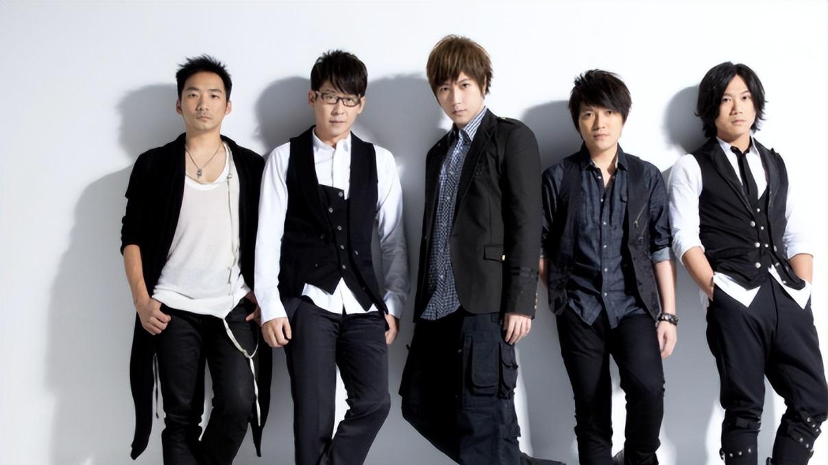 檀建次身高翻车？五月天假唱？肖战李沁隐婚内幕大揭秘！