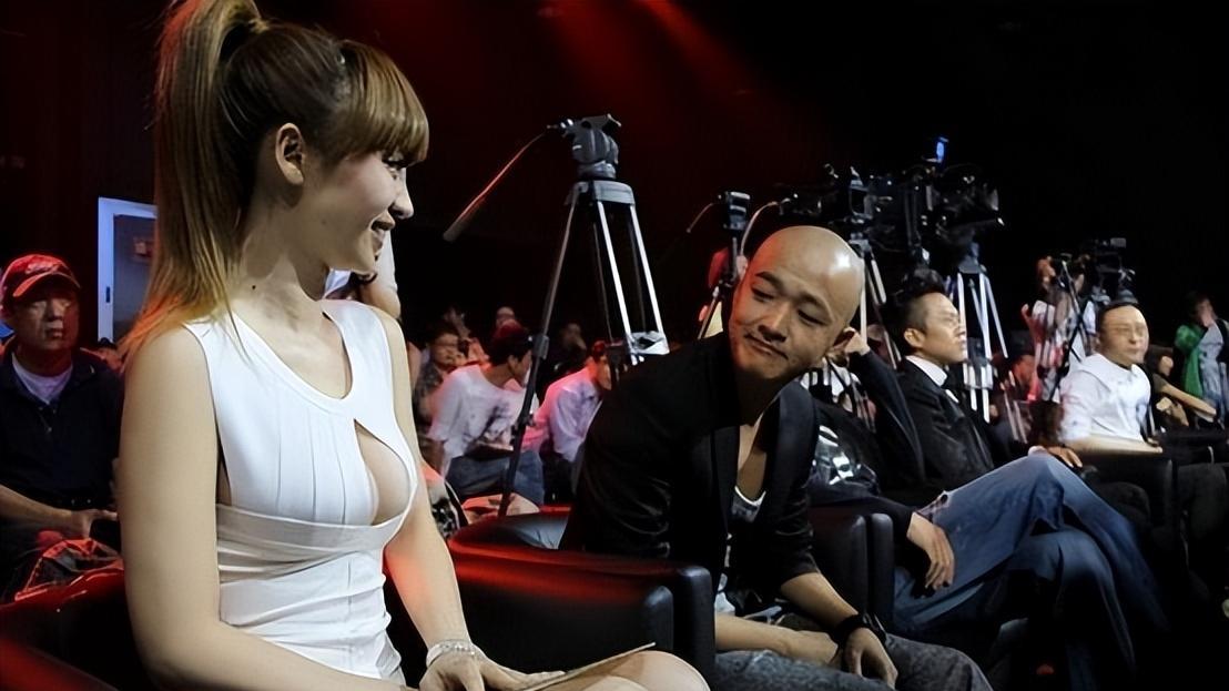 杨紫|杨紫：拒绝“性凝视”，从我做起