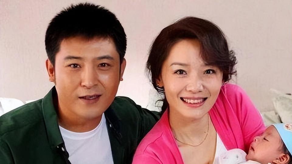 孙涛|“春晚钉子户”孙涛：17次登春晚，结婚31年0绯闻，被她轻松拿捏