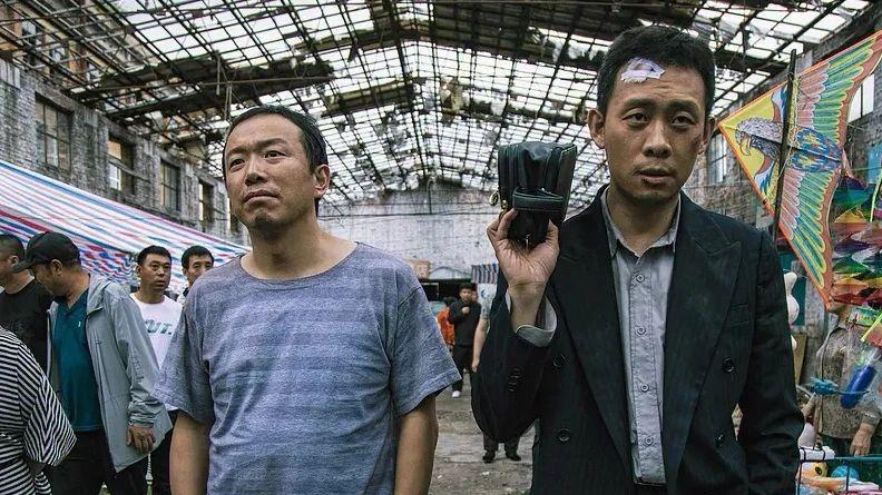 人物疯癫、情节混乱，《无价之宝》让张译的演技变得很廉价