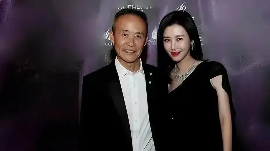 田朴珺|田朴珺10年青春获5亿分手费