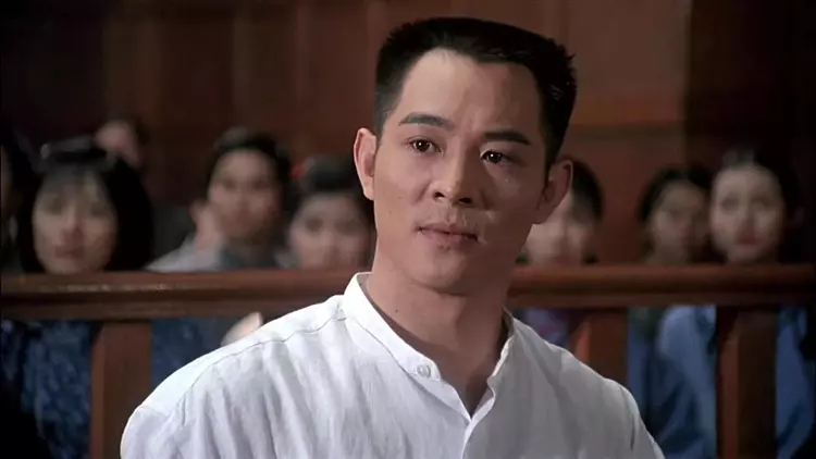 李连杰的离世传闻为何引发争议？真相如何？