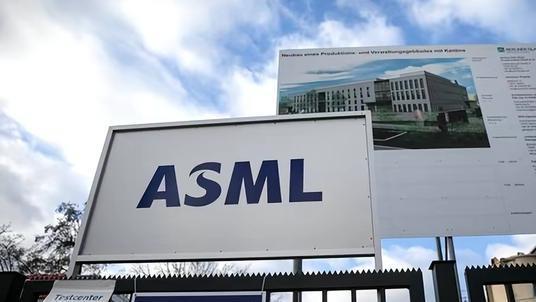 C++|关于出货光刻机，ASML官方“变脸”？外媒：老美开始下一步计划了