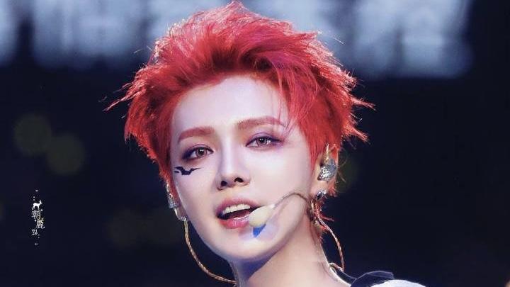 昔日顶流仅剩一个代言，鹿晗粉丝挽尊，却被路人吐槽