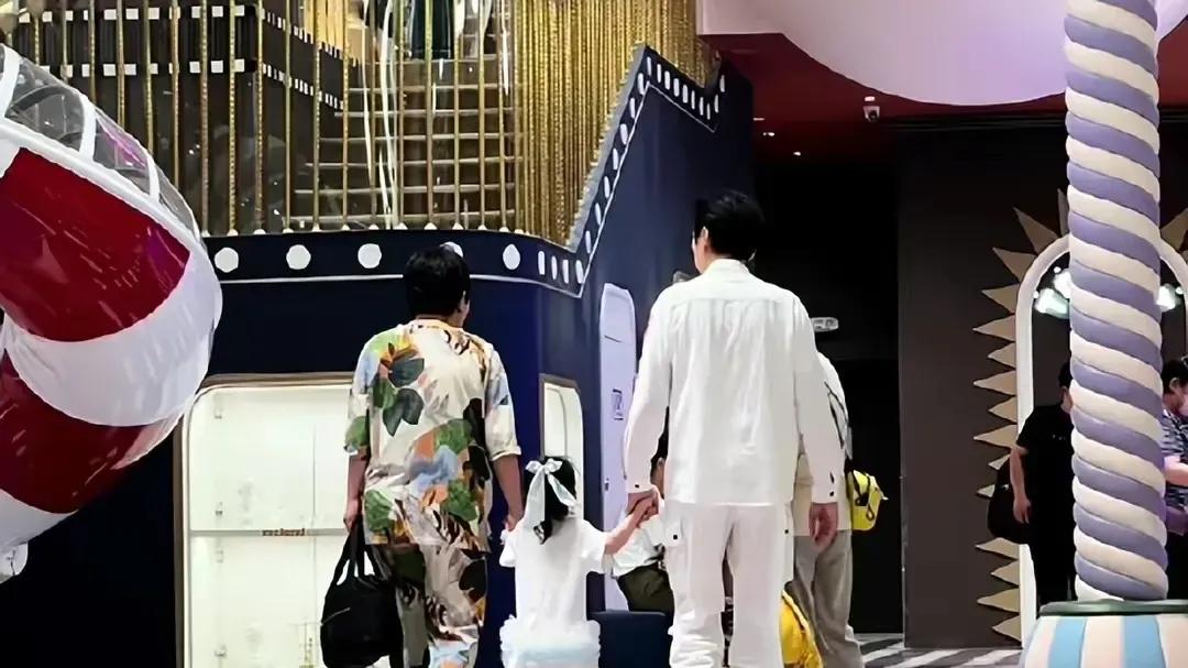 向华强私下和保姆的一个相处细节，引发网友热议！