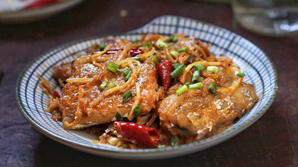 带鱼|带鱼这样做太好吃了，肉质鲜嫩，营养美味，一家老小都爱吃