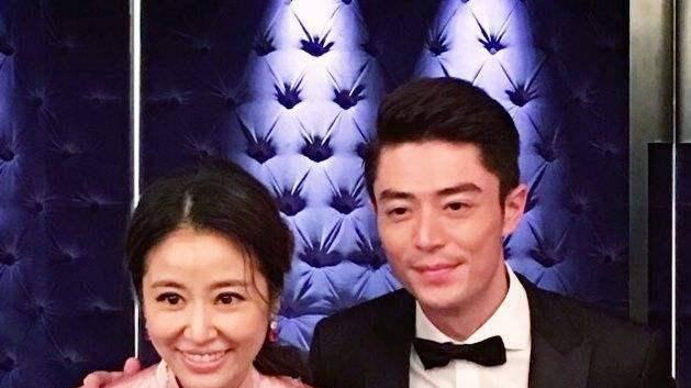 女主外男主内？林心如说霍建华负责送女儿上学，早上7点就要起来