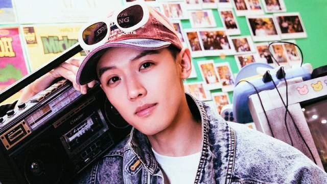 周峻纬|周峻纬因不当言论被禁言，被扒立场有问题，赵丽颖白鹿或被波及