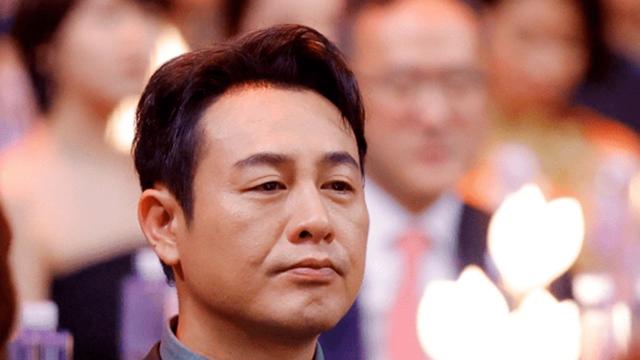 拒绝到场领奖的张译，把张颂文这一夜的尴尬，体现的淋漓尽致！