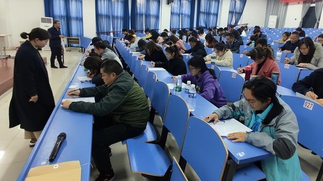 特岗教师|2023特岗教师公开招聘，预计招8万余人，报考门槛低福利待遇佳