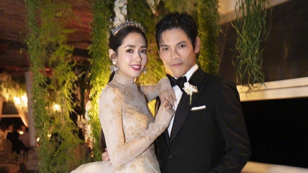 刘亦菲|向佐首次回应不陪产郭碧婷：那个签证是很难搞的，家人去世才能去