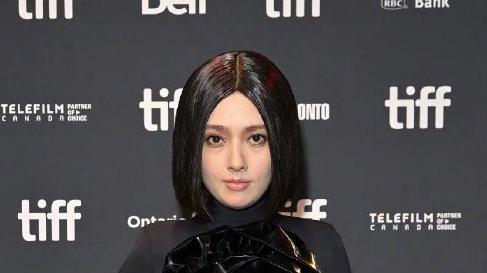 郭碧婷，怎么搞成这个鬼样子了？