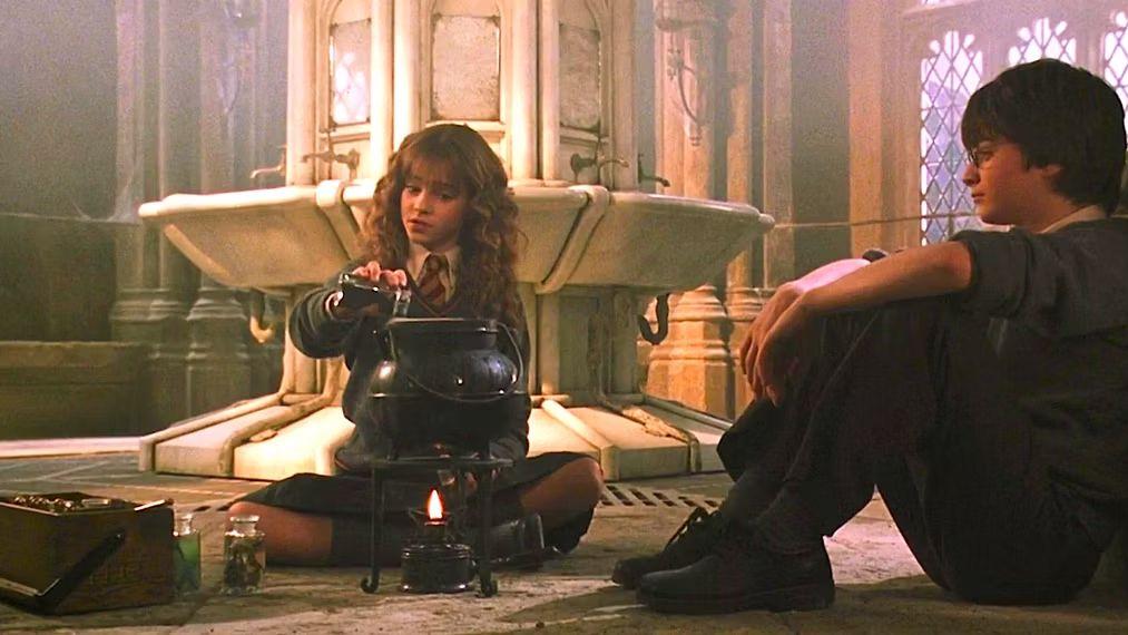 哈利·波特|《哈利波特》: 电影中有哪几个使用复方汤剂的重要情节？