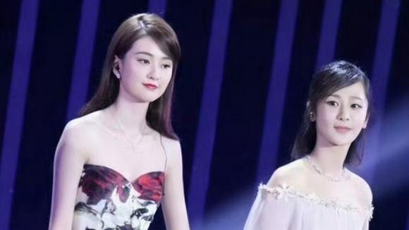 杨紫和乔欣最新聚餐同框照！她们的一些同框，八年多的友谊！