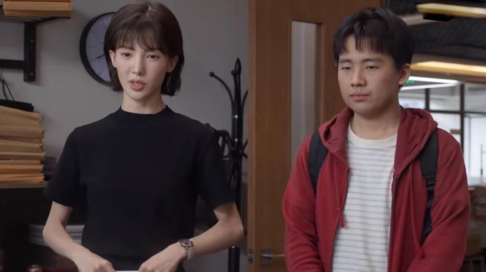 郭麒麟|郭麒麟新剧8位女星，天然脸与“打针脸”对比鲜明，优雅老去太难