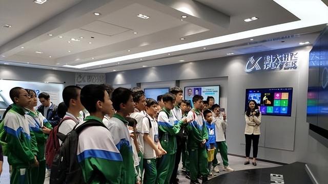 退休|建议“取消技校”“普及高中”，2023正面回应，家长可以安心了