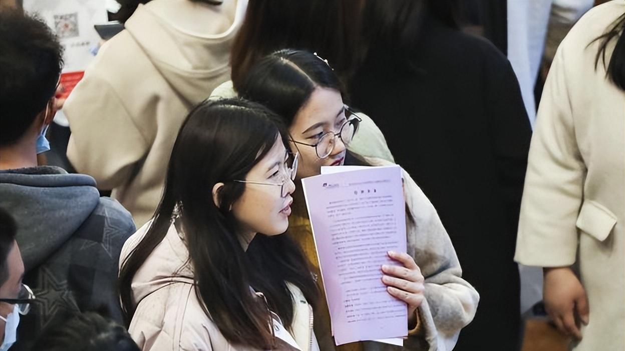 仪征|400余名大学生被骗百万，虚构高薪岗位设下陷阱，毕业生求职要当心
