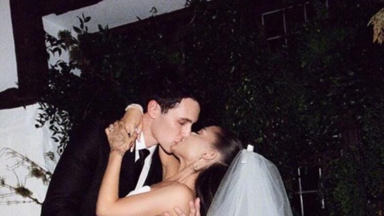 爱莉安娜传准备离婚！半年前早断开帅老公“偷拔婚戒”消息人士爆内幕